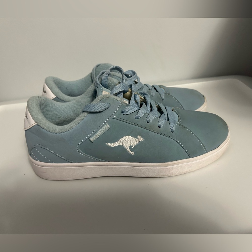 kangaROOS Light Blue Low-Top Sneakers with White Logo